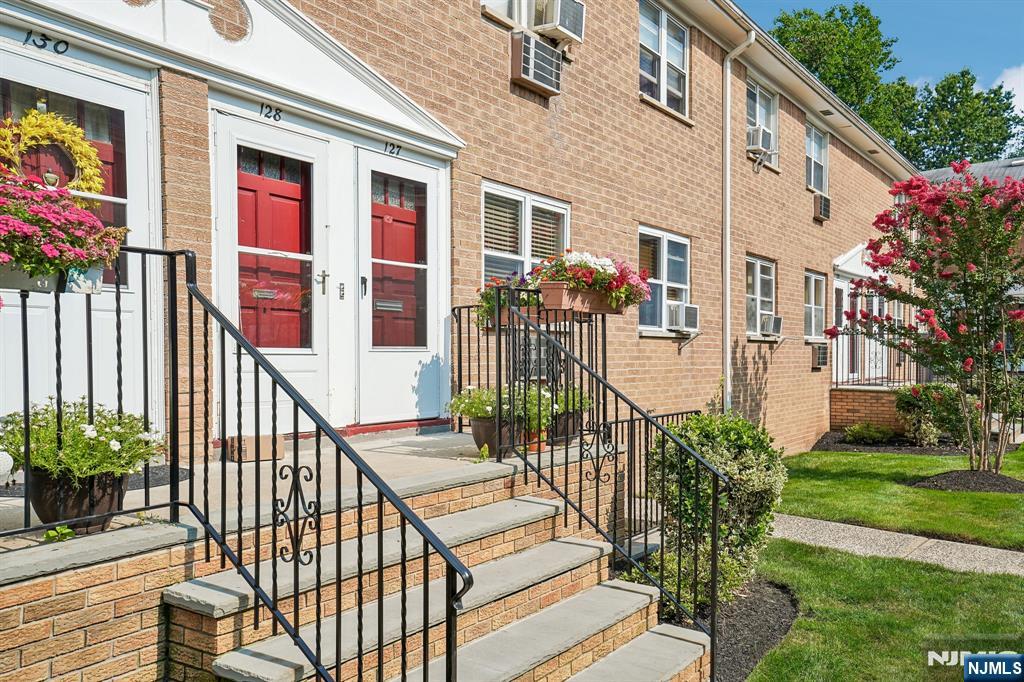 725 Joralemon Street 127 - Photo 3