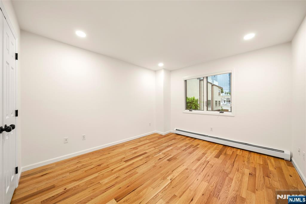 157 English Street — photo 16