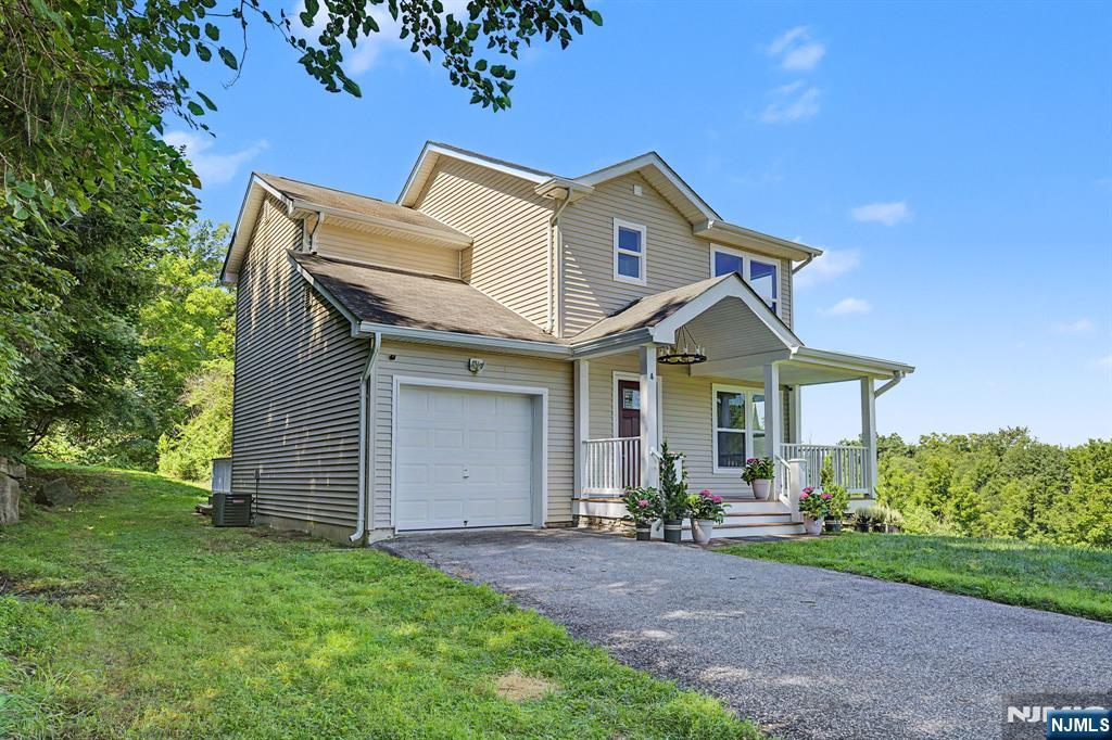 4 Michael Court - Photo 2