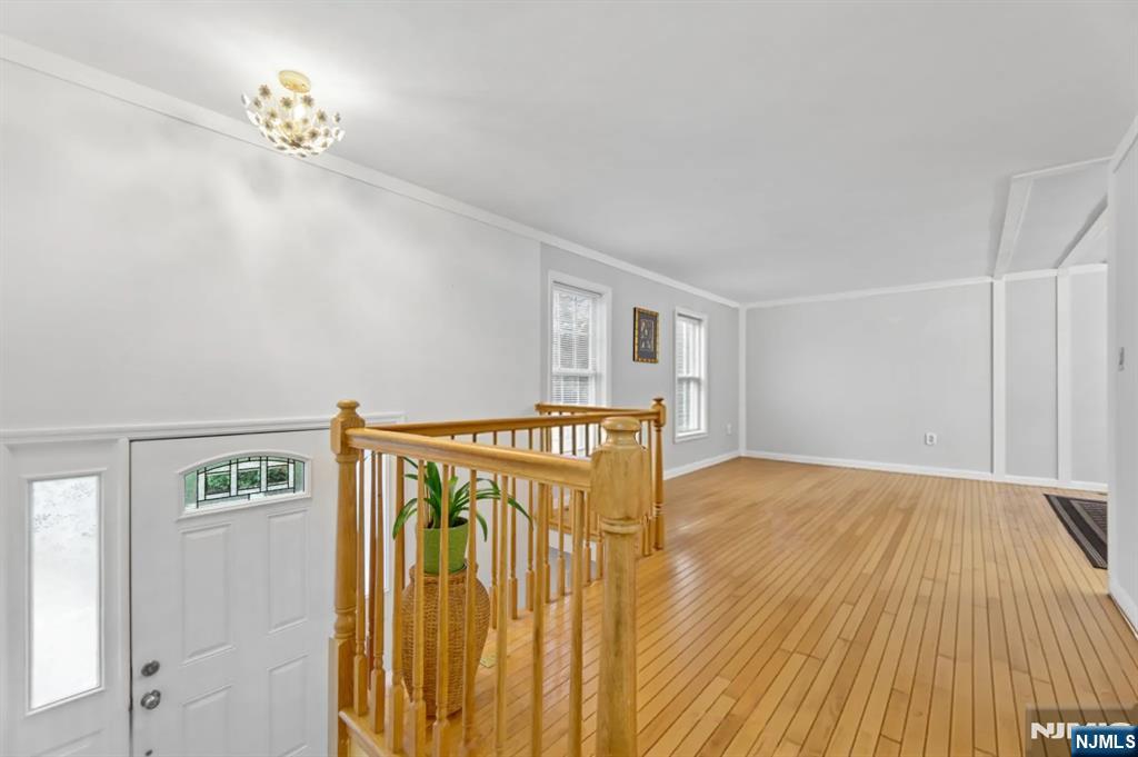 127 Clark Avenue — photo 10