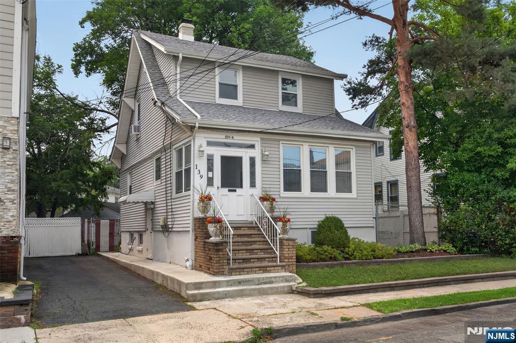 139 Headley Terrace - Photo 3
