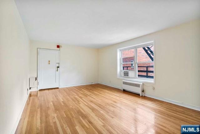 2320 Linwood Avenue 3F - Photo 2