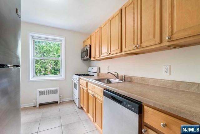 2320 Linwood Avenue 3F - Photo 4