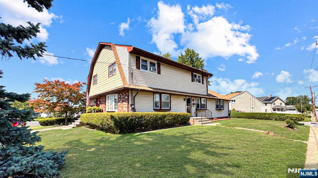 100 Westminster Pl, Saddle Brook, NJ 07663