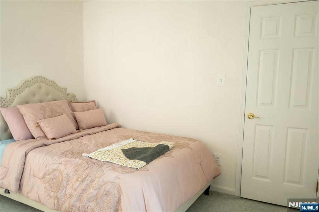 40 Oaktree Lane — photo 21