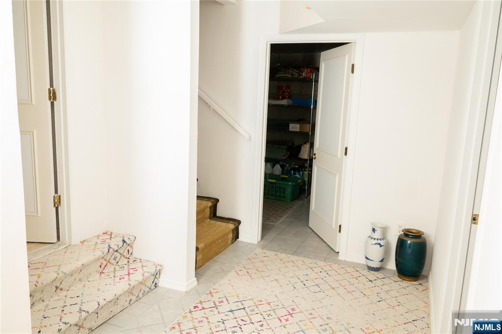 40 Oaktree Lane — photo 32