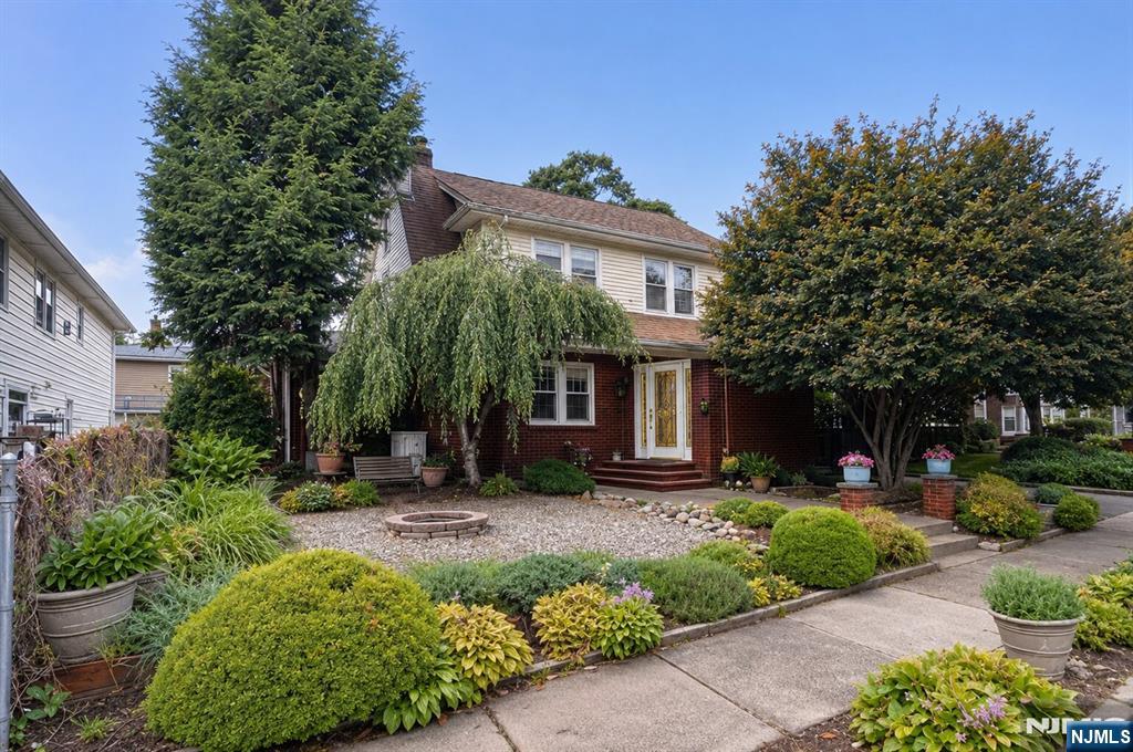 1-20 Cyril Avenue - Photo 1