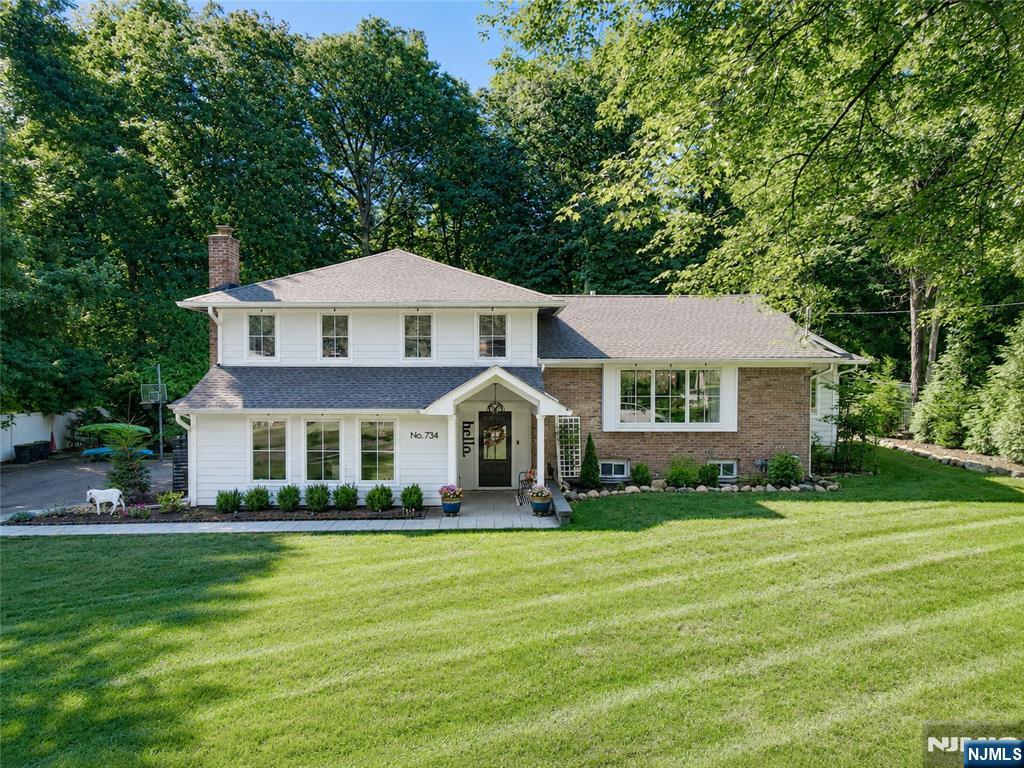 734 Willow Run - Photo 2