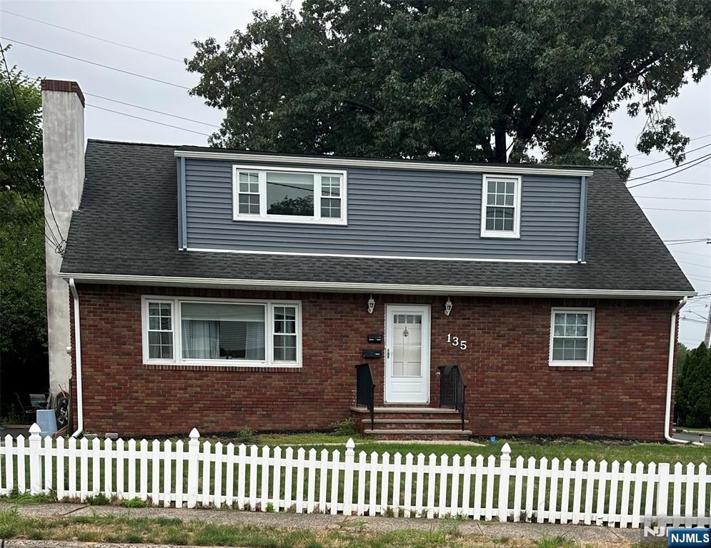 135 11th Avenue - Photo 1