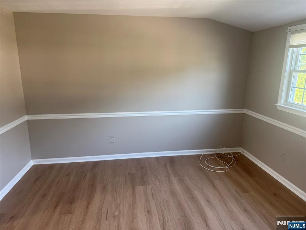 135 11th Avenue - Photo 2