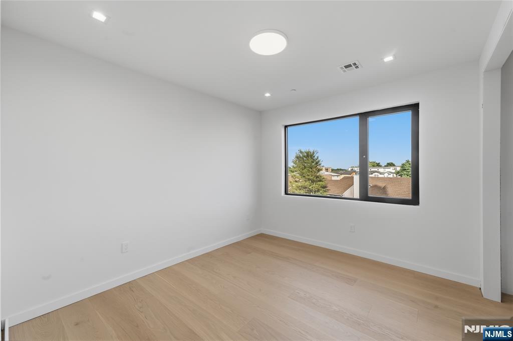 190 Prospect Street — photo 9