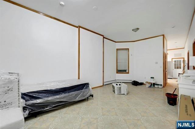 300 49th Street — photo 12