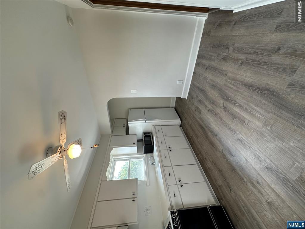 268 Harrington Avenue 2 - Photo 4