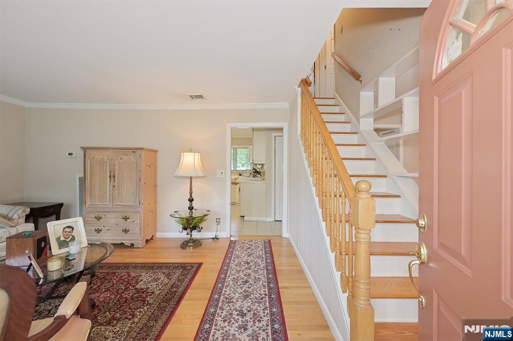 95 Knollwood Drive - Photo 5