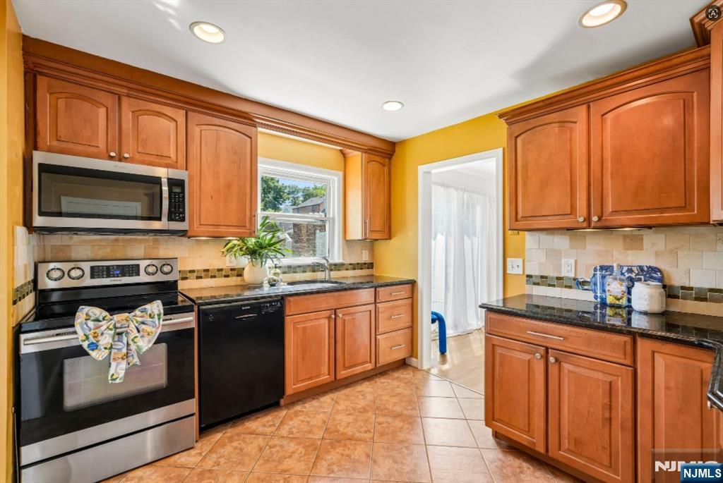 28 Johnson Avenue - Photo 5