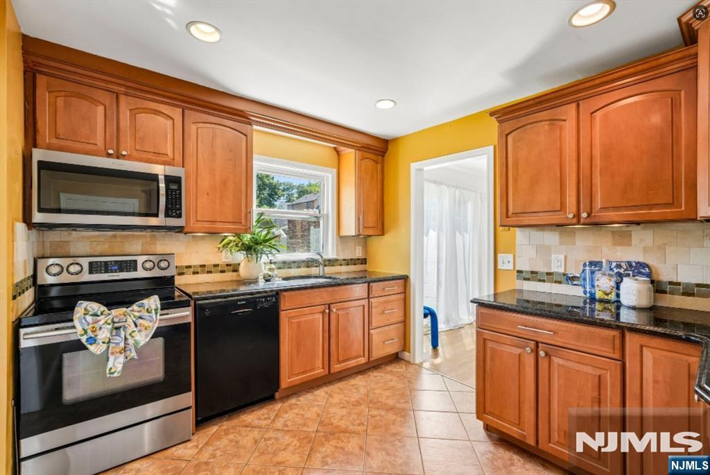 28 Johnson Avenue - Photo 5