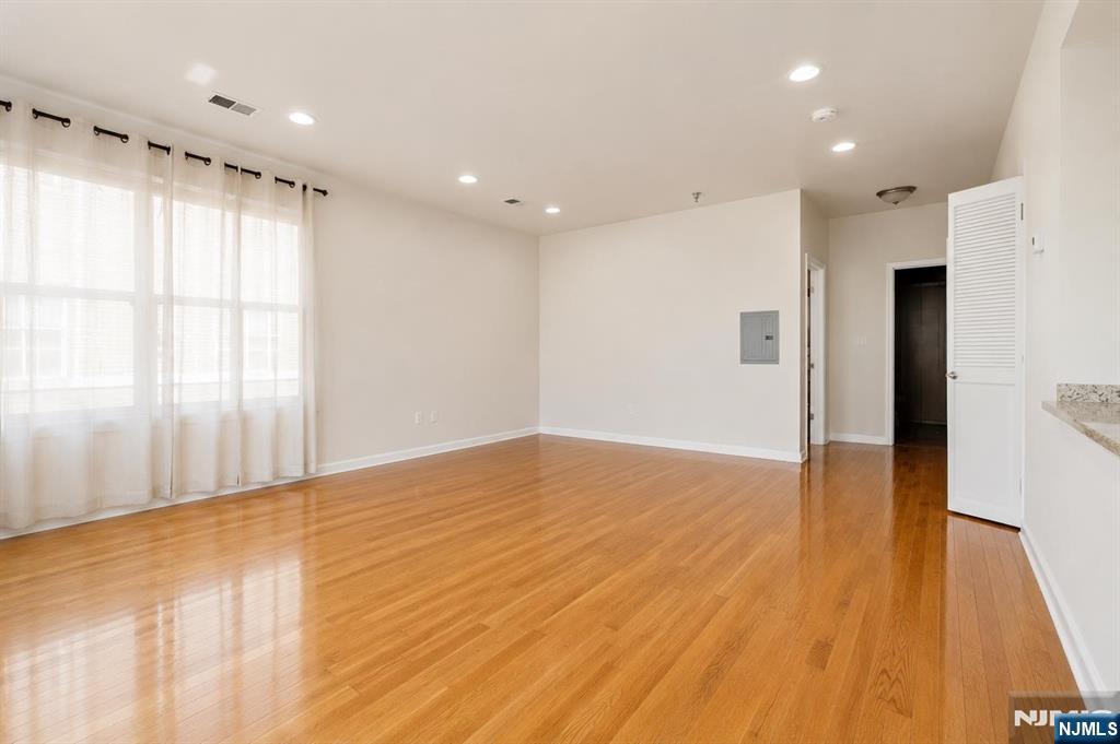 150 61st Street 2L - Photo 4