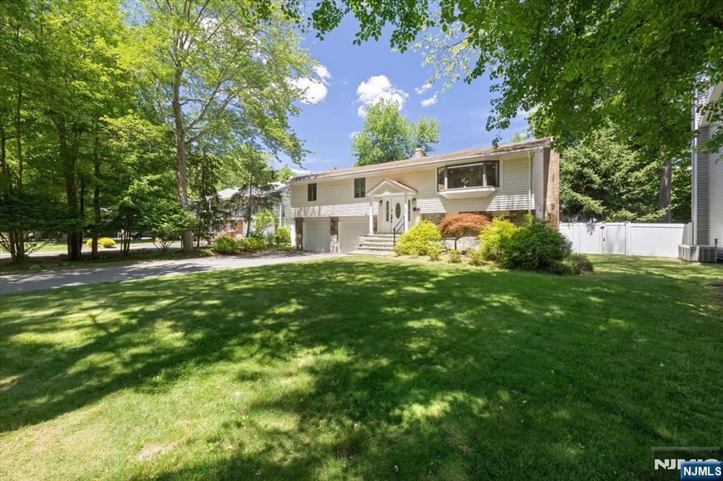149 Sherwood Drive - Photo 1