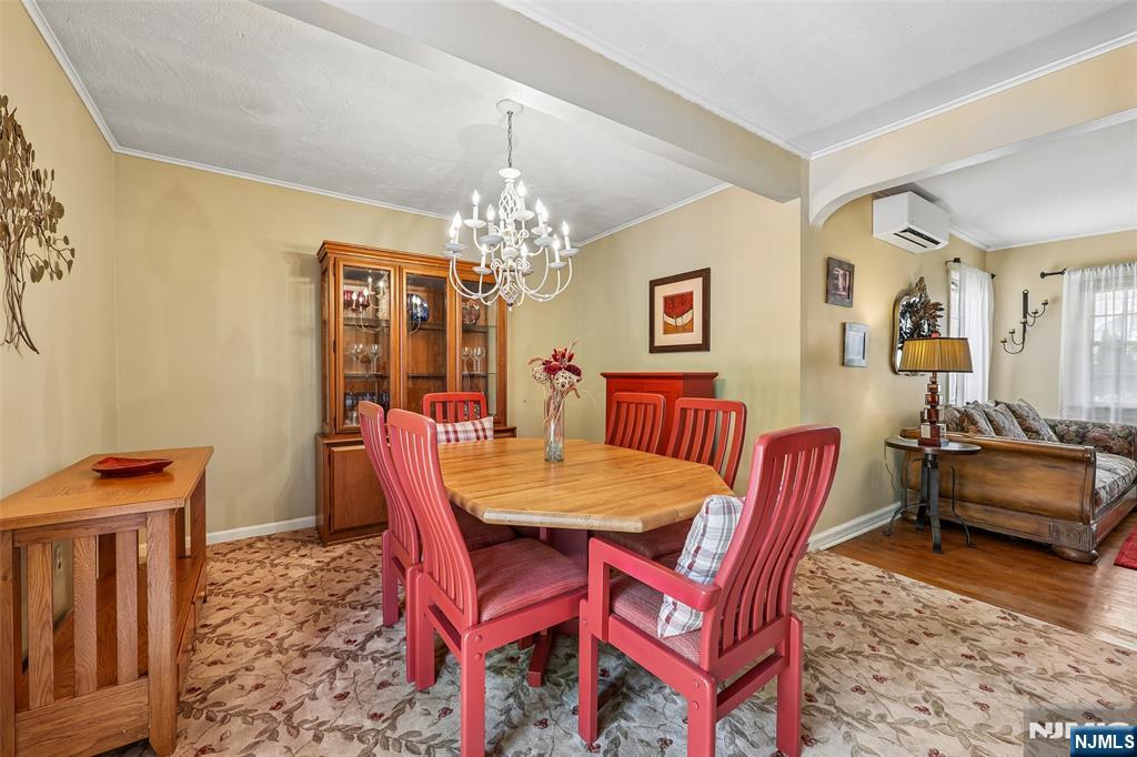 2-33 35th St, Fair Lawn, NJ 07410