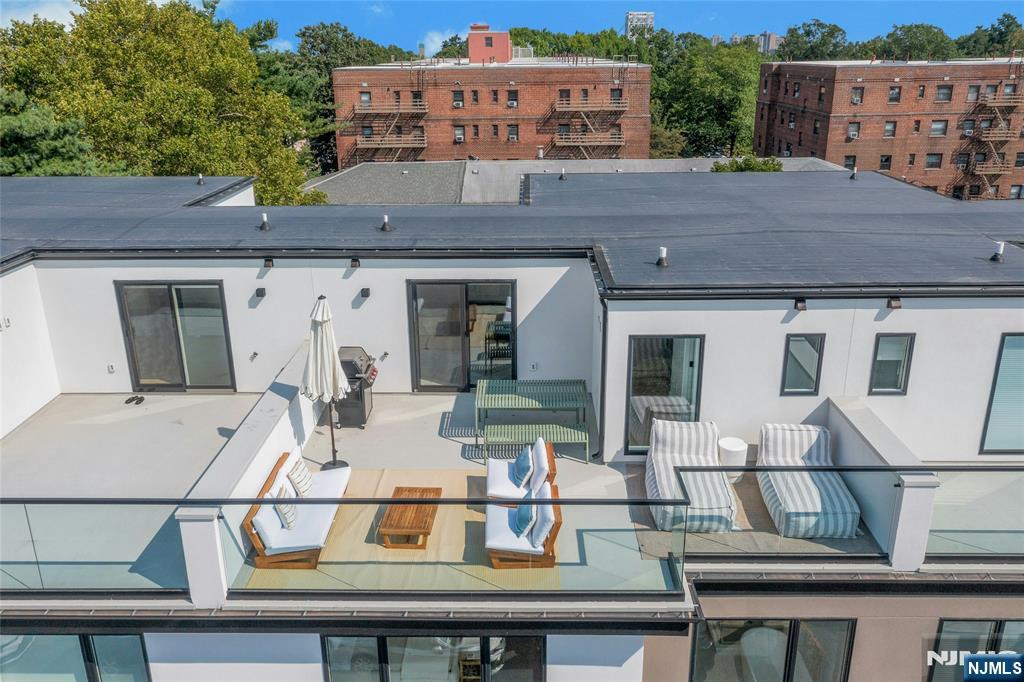 2282 7th Street - Photo 3