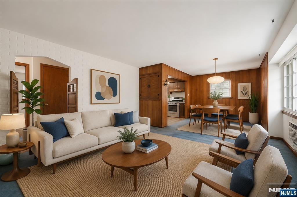 498 Riverside Ter, Rutherford, NJ 07070