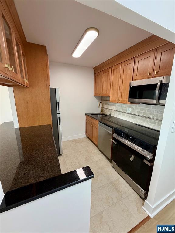 770 Anderson Avenue 14C - Photo 2