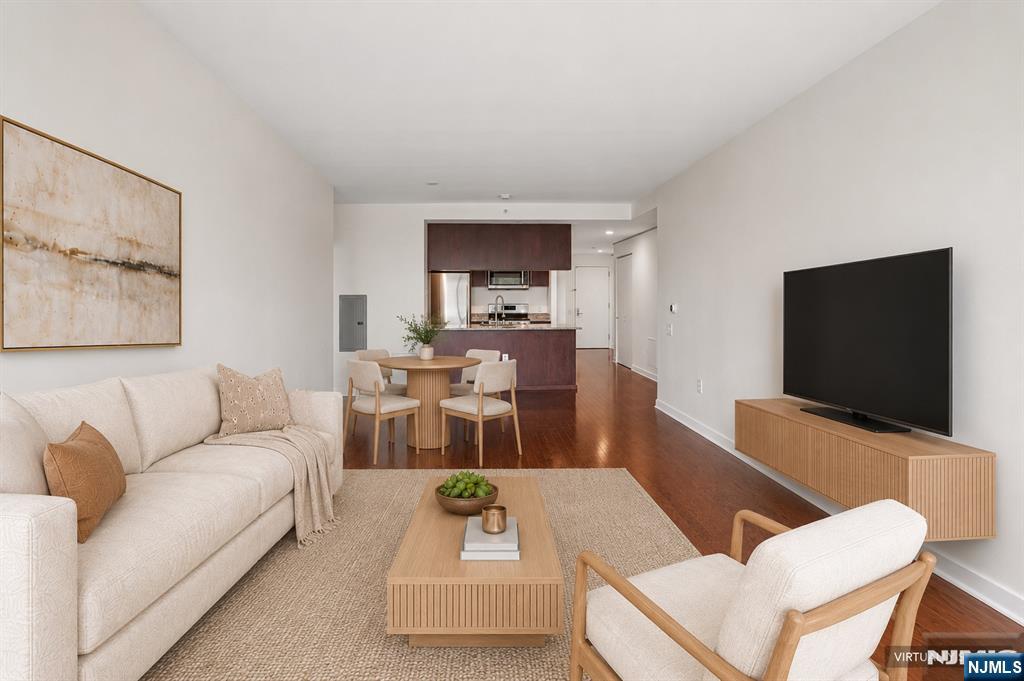 1215 Hudson Park - Photo 4