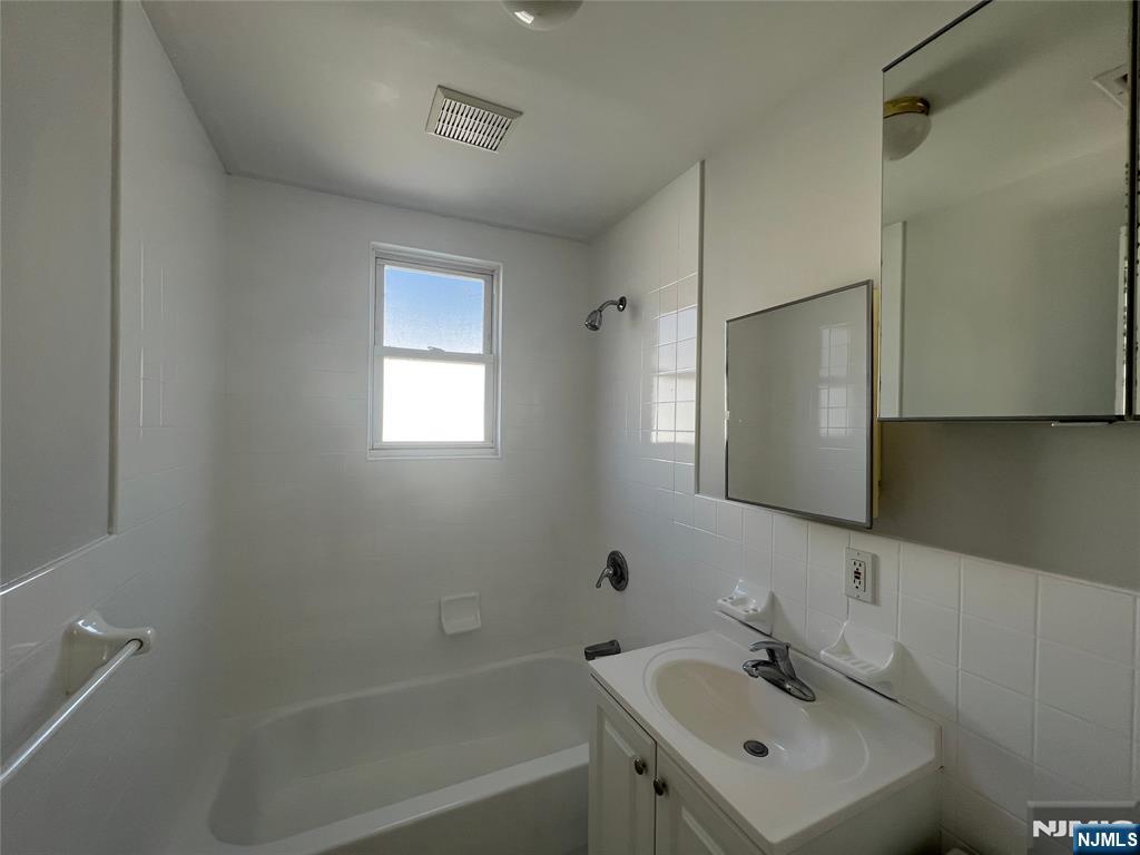 43 S Willow Street 5 - Photo 3