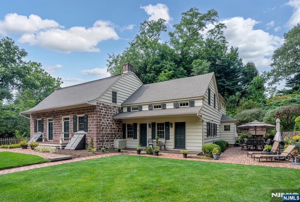 605 E Saddle River Road - Photo 1