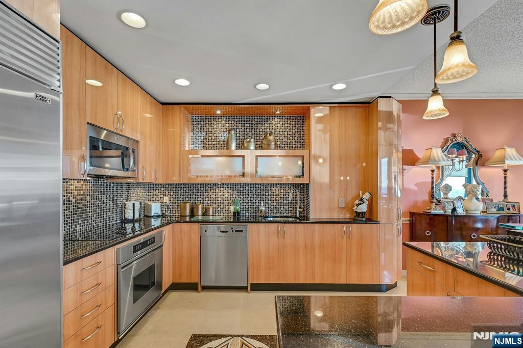 100 Carlyle Drive #C06B