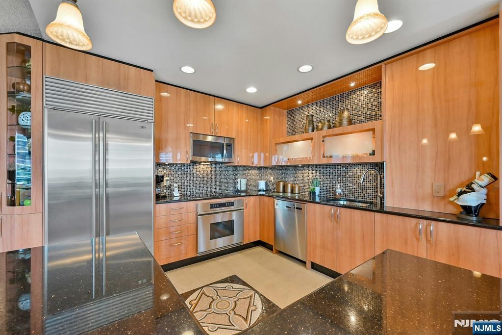 100 Carlyle Drive #C06B