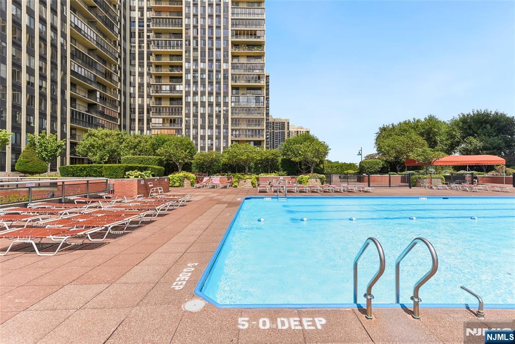 100 Carlyle Drive #C06B