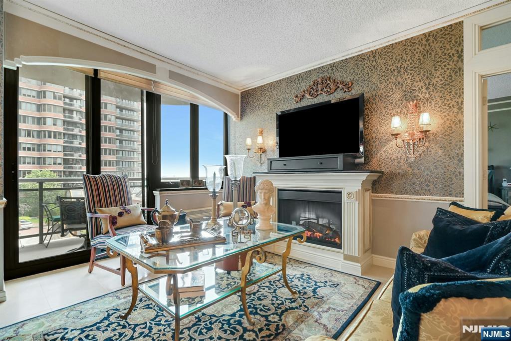 100 Carlyle Drive #C06B