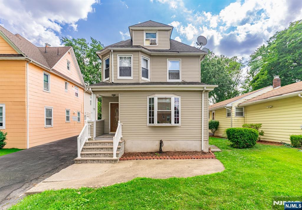 75 Clinton Place - Photo 2