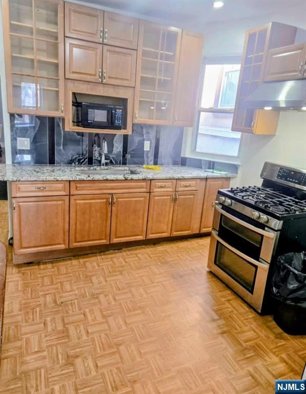 361 Fairview Avenue 1R - Photo 4