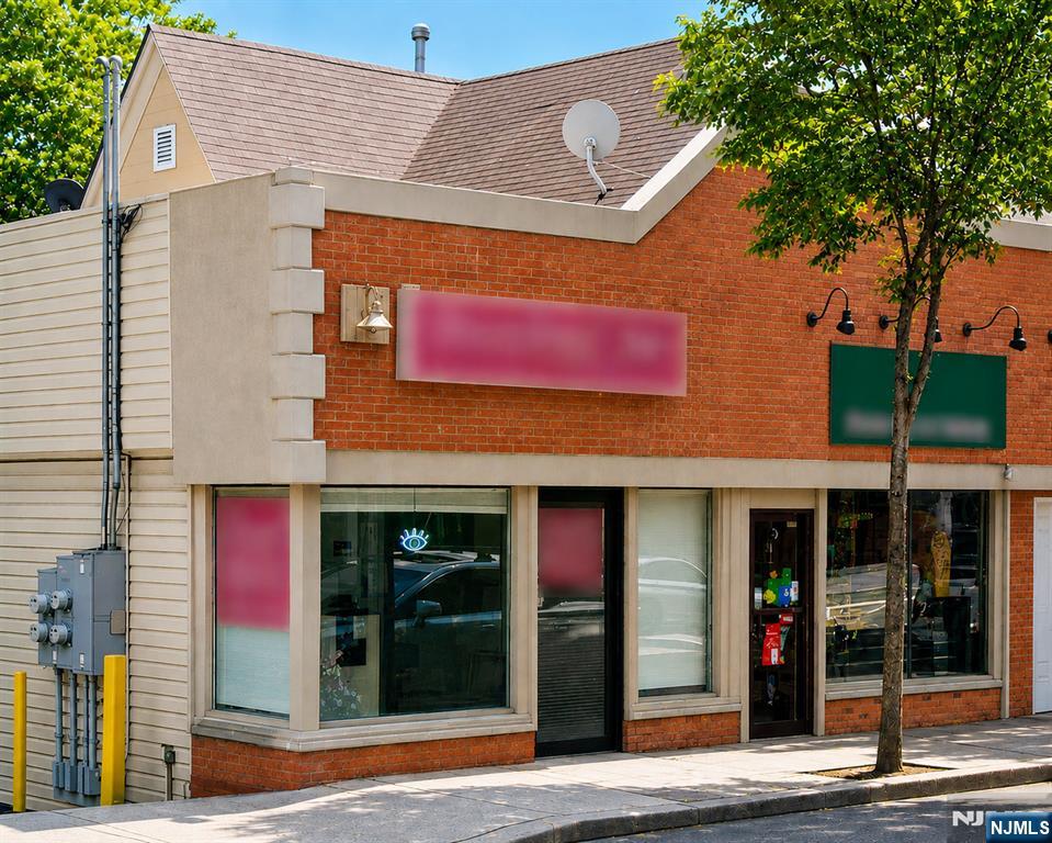 830 Kinderkamack Rd, River Edge, NJ 07661