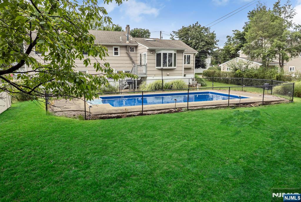 48 Andover Drive