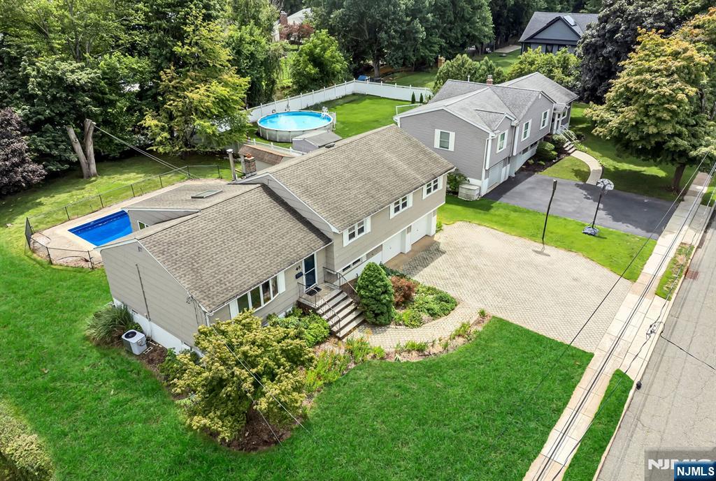 48 Andover Drive