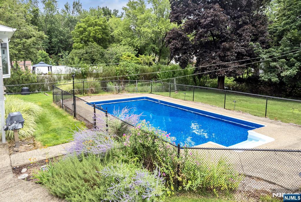 48 Andover Drive