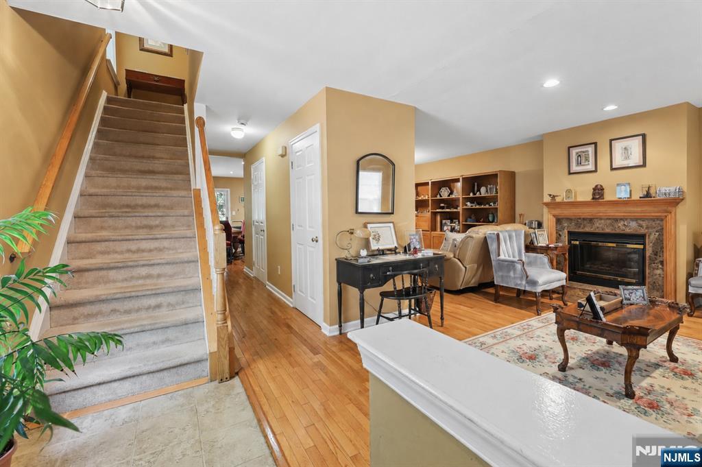 2053 Charles Court - Photo 5