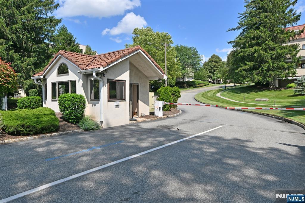 354 Stiles Court - Photo 4