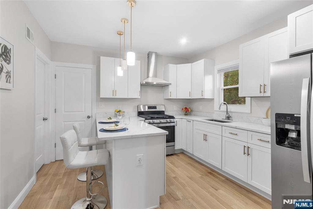 96 Washington - Photo 1