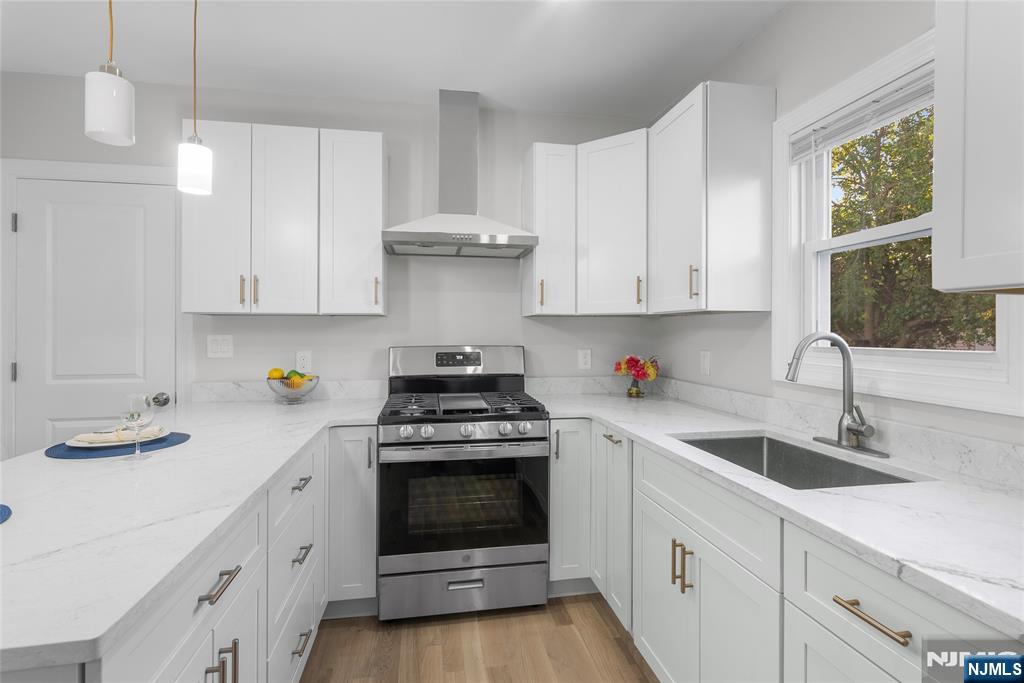 96 Washington St, Lodi, NJ 07644