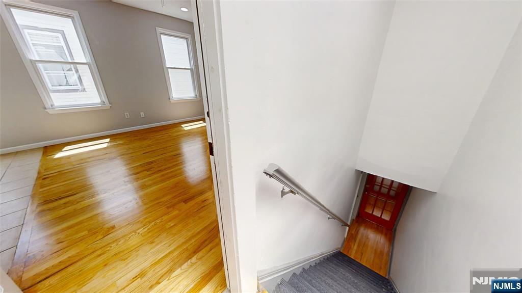 11 Schuyler Court R2 - Photo 2