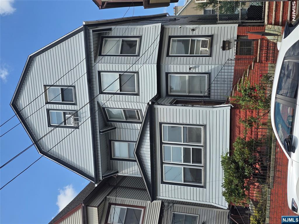 13 Tappan Street - Photo 1