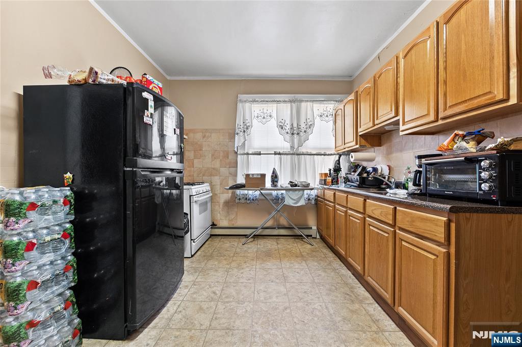 2nd image of 284 286 12th St, Newark, NJ 07107 | MLS# 26027917
