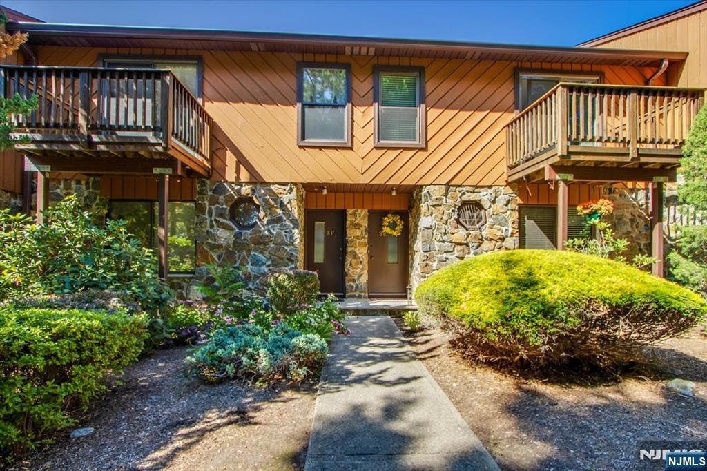 3 Brookside Heights F - Photo 1