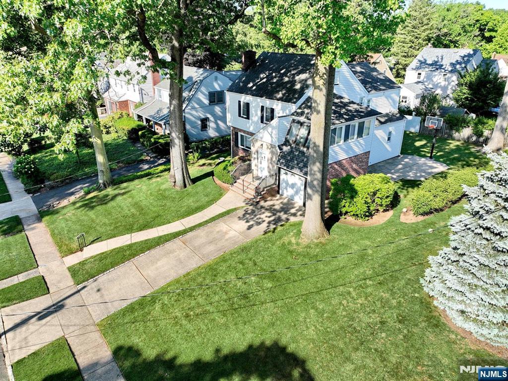 1116 Trafalgar St, Teaneck, NJ 07666