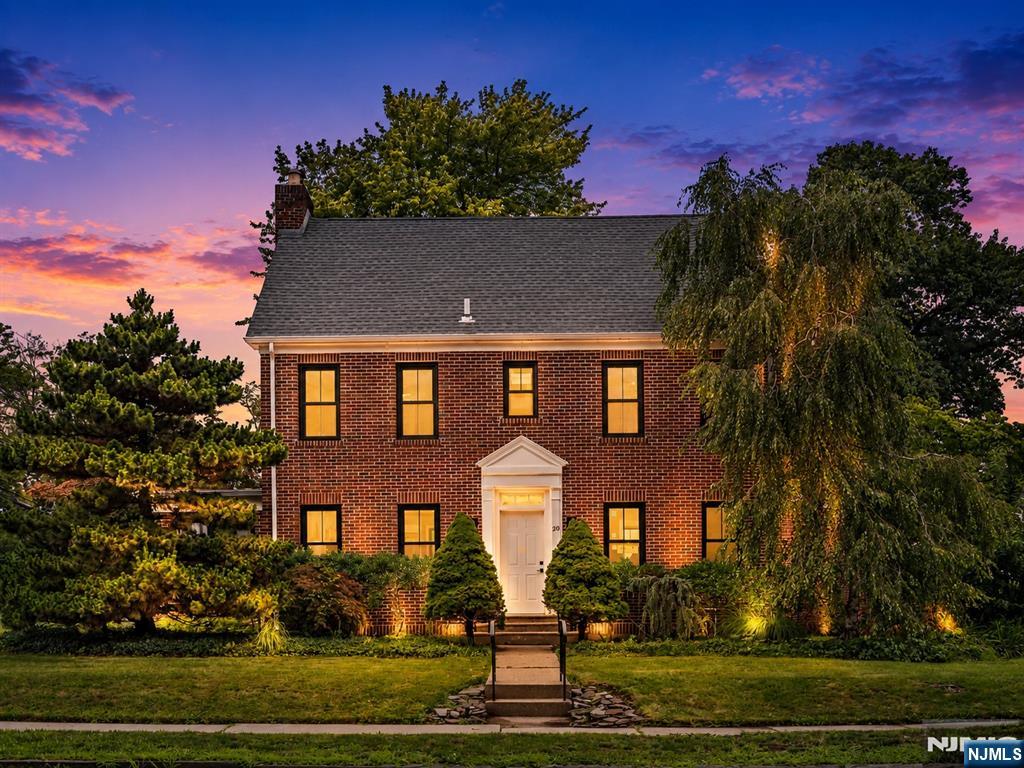 210 Spring Valley Ave, Hackensack, NJ 07601