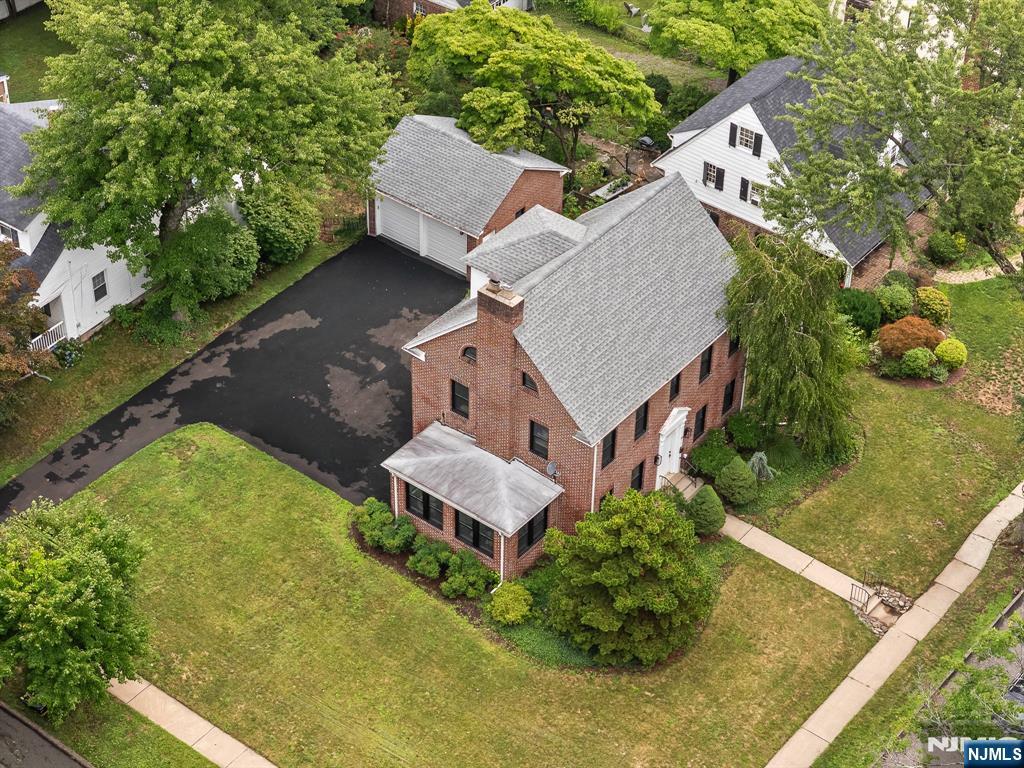 210 Spring Valley Ave, Hackensack, NJ 07601